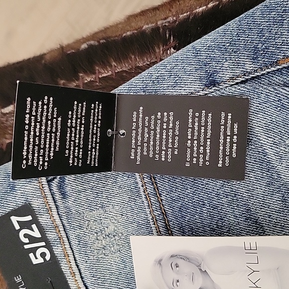 Kendall and Kylie Icon Short 5/27 Distressed Blue Denim Cut off Shorts - Picture 4 of 12